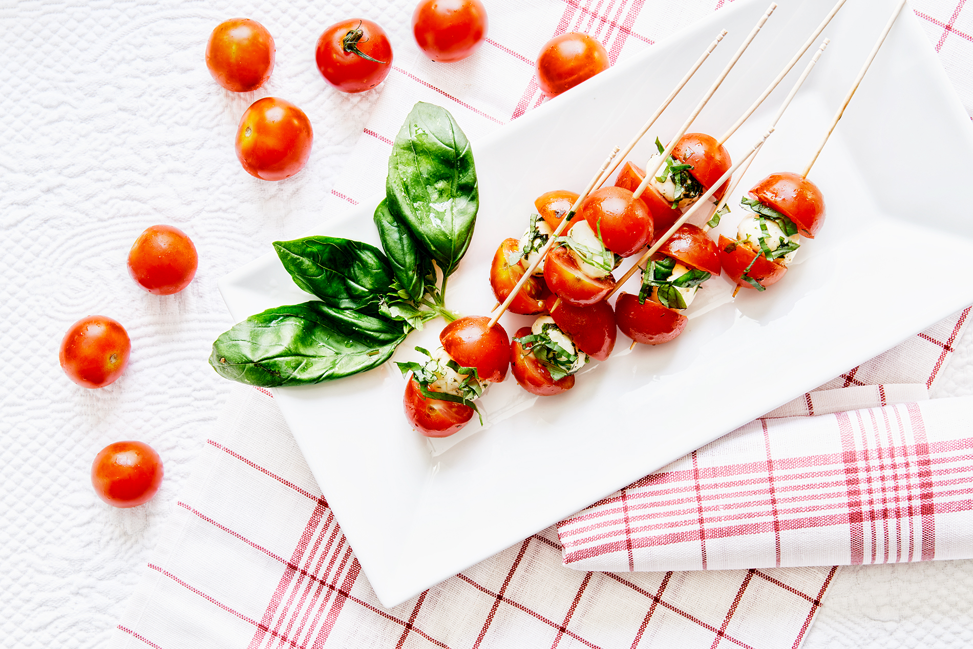 Mozzarella-Tomaten-Spieße