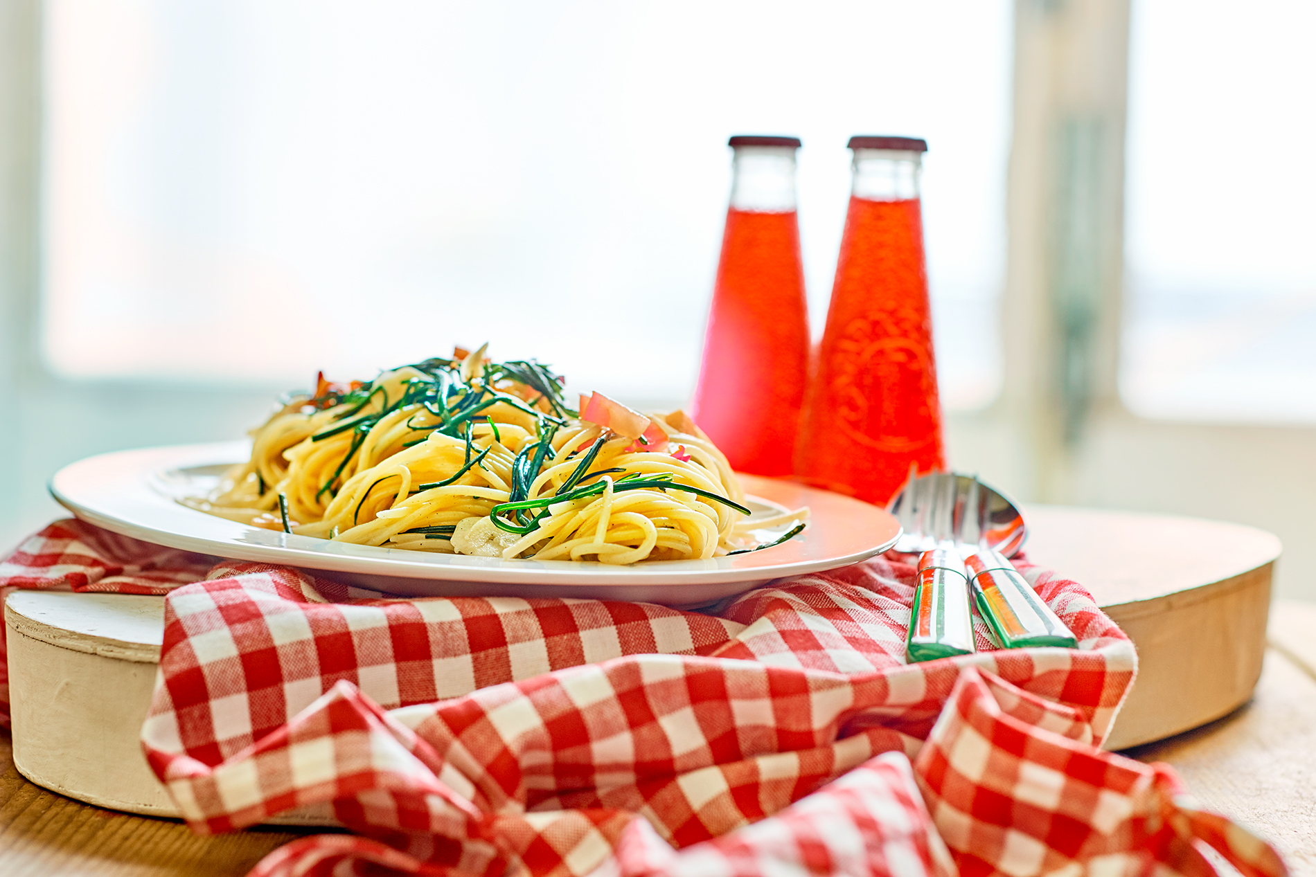 Spaghetti mit Mönchsbart, Knoblauch und Peperoncino