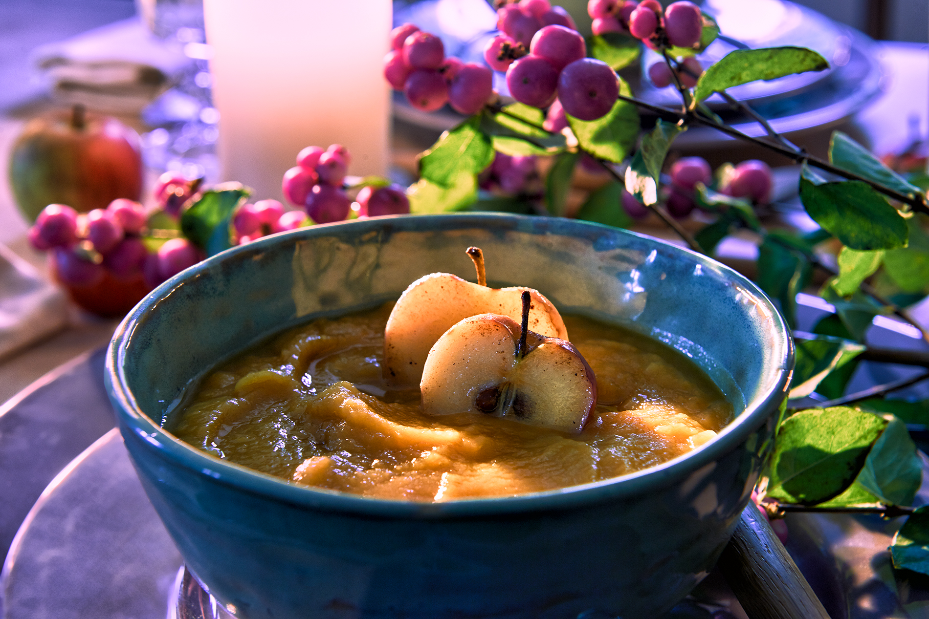 Süßkartoffelsuppe mit karamellisiertem Apfel