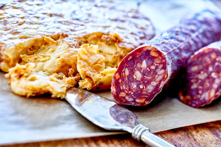 Tortilla mit Paprika und Chorizzo