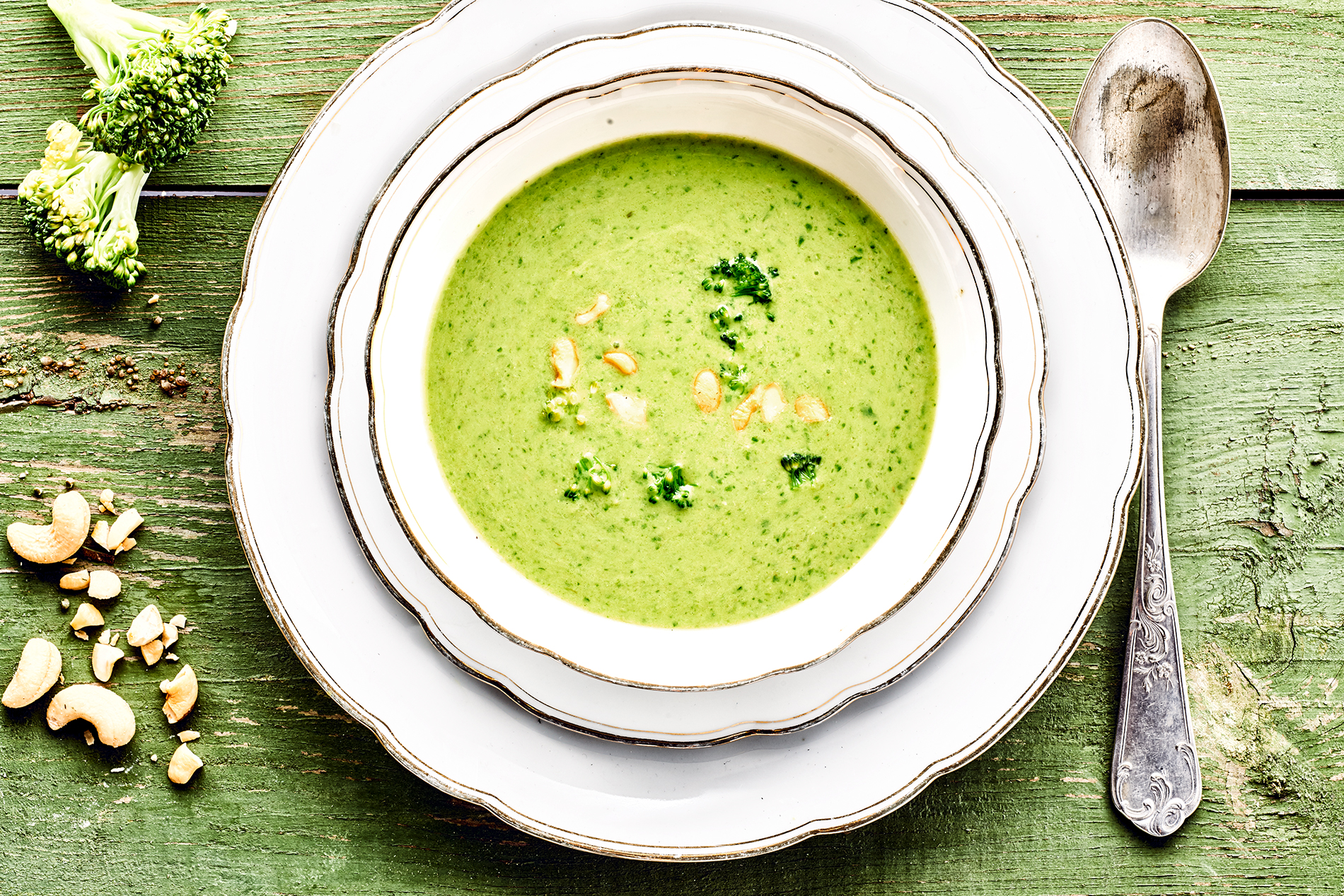 Cremig püriert: Brokkoli-Cashew-Suppe
